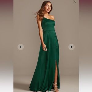 David’s Bridal Crepe Back Satin Bridesmaids Dress in Juniper size 0